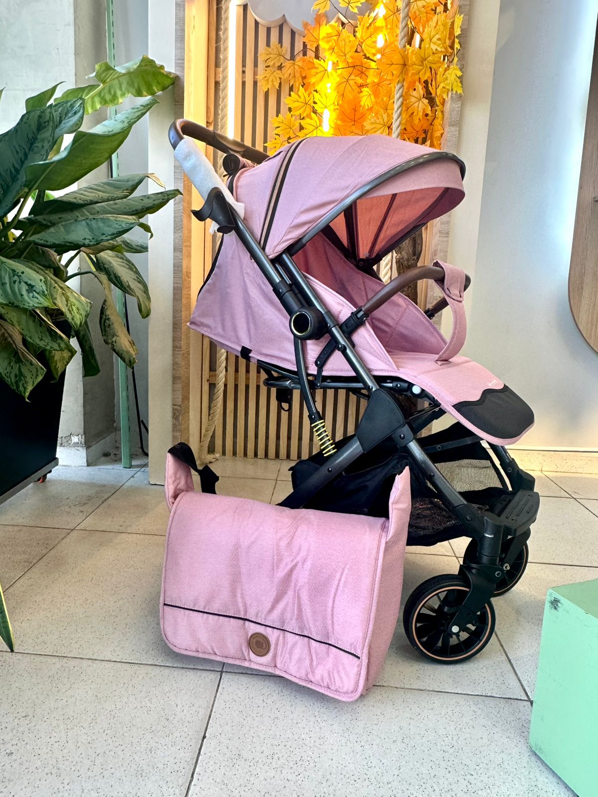 Coche Paseador Tipo Maleta Ultraliviano y Compacto